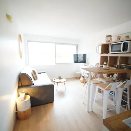 Village Parking Κασί