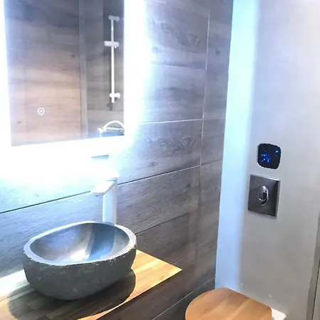 Village Parking * Κασί