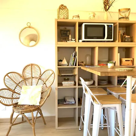 Village Parking * Κασί